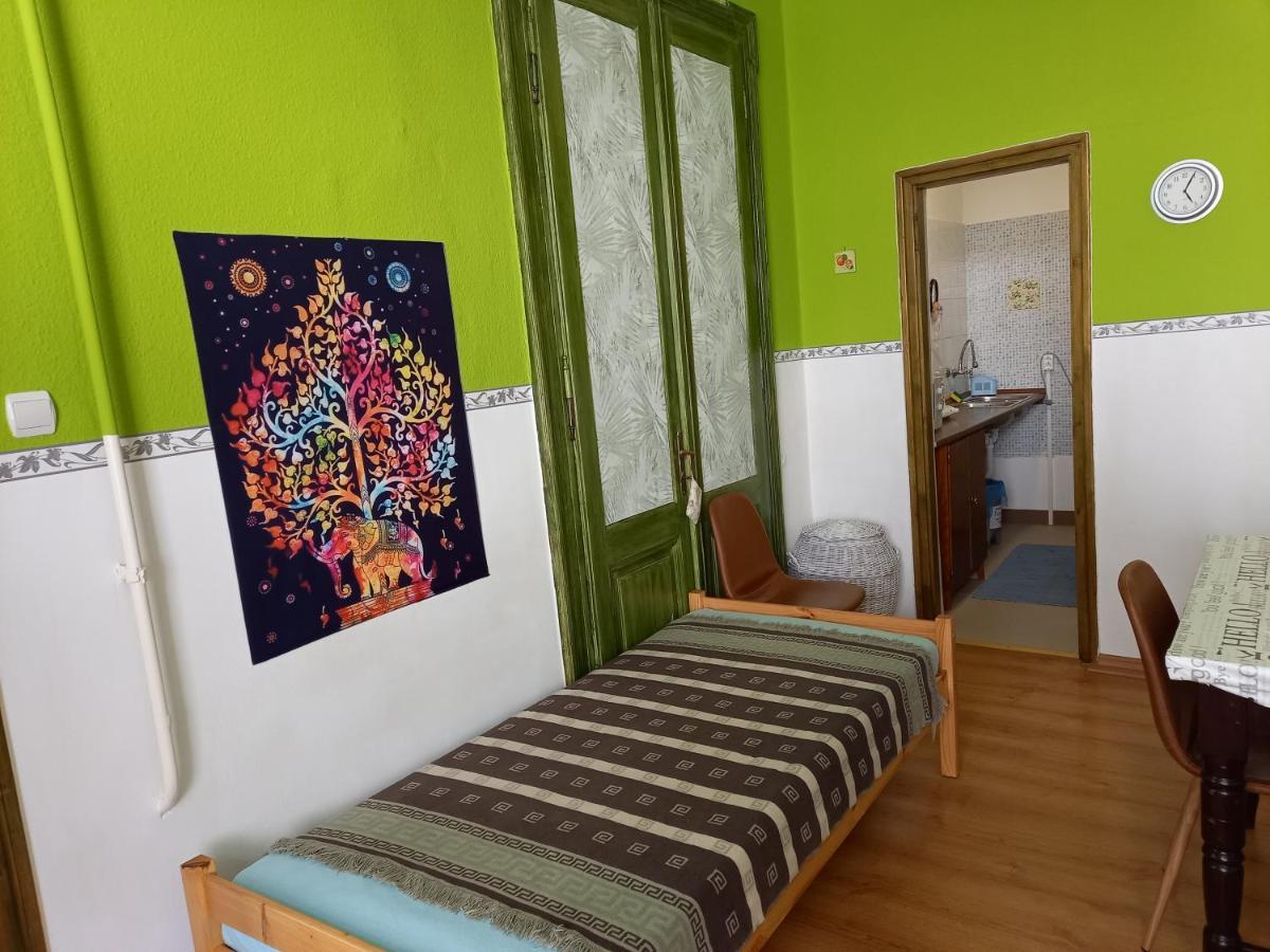 Gábor Vendégház Eger Extérieur photo